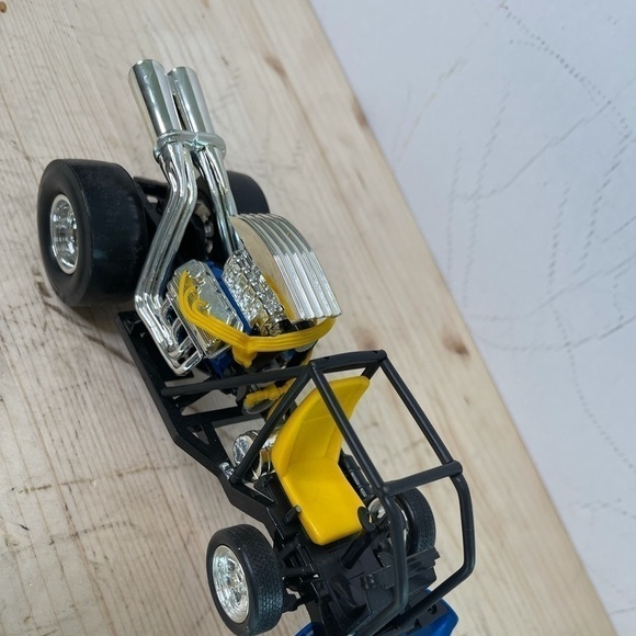 HOT Wheels California Volkswagen Hot Bus 1999 Retro Scale approximately 1:32 - Picture 10 of 13